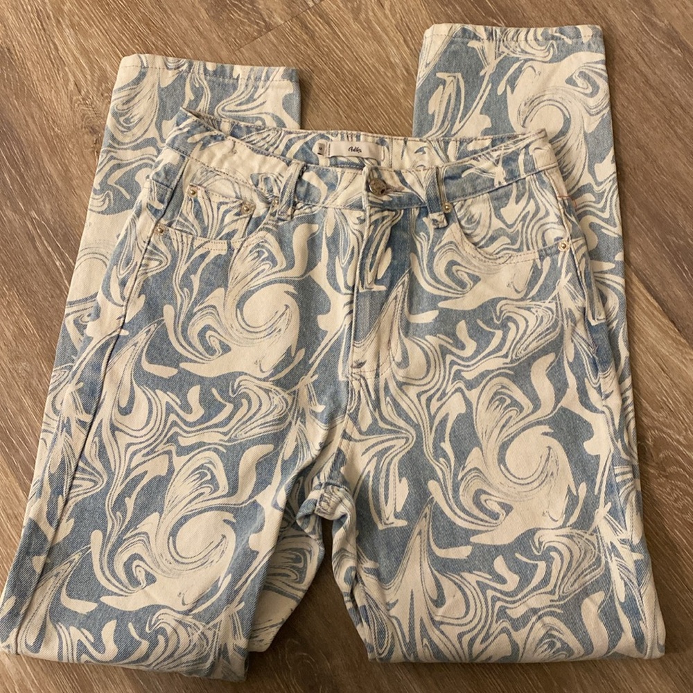 Women’s Adika Denim Jeans - Picture 3 of 8